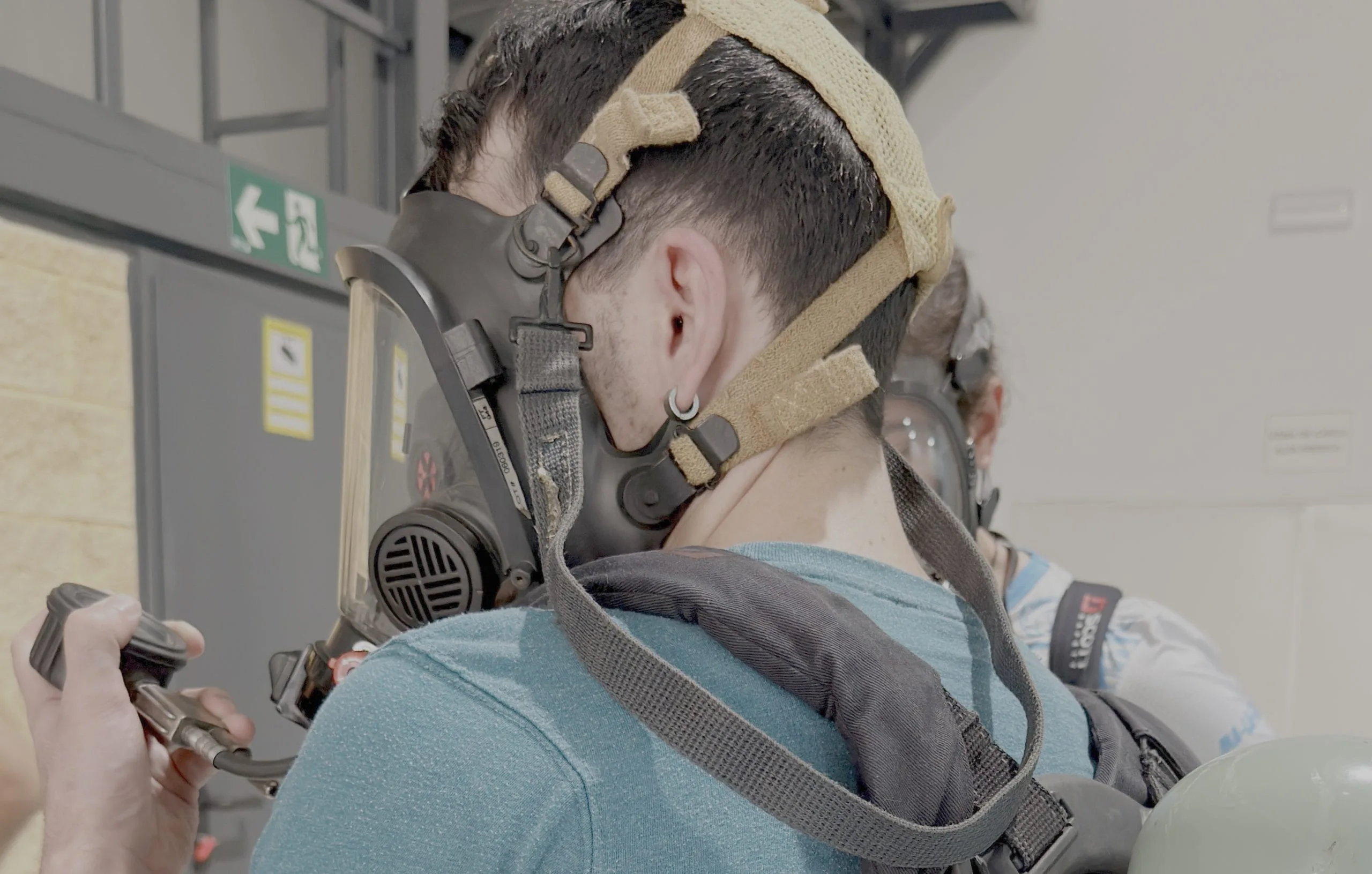Chequeo previo de un Equipo de Respiración Autónoma (ERA) durante el curso de NITROX 21 para la Universidad de Granada.